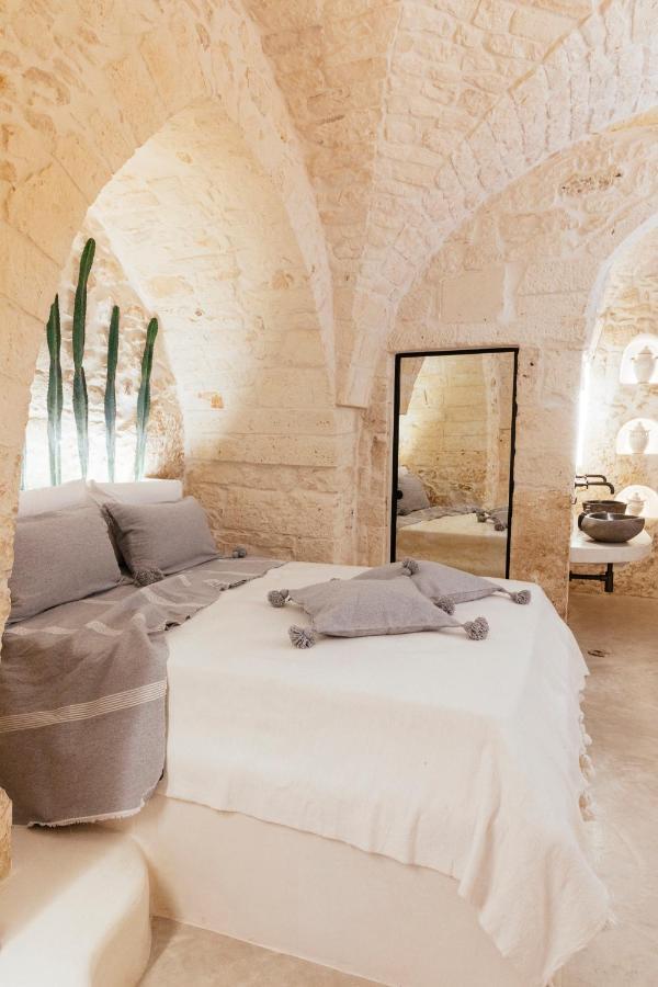 Alesia Luxury Cave Bed & Breakfast Ostuni Eksteriør bilde
