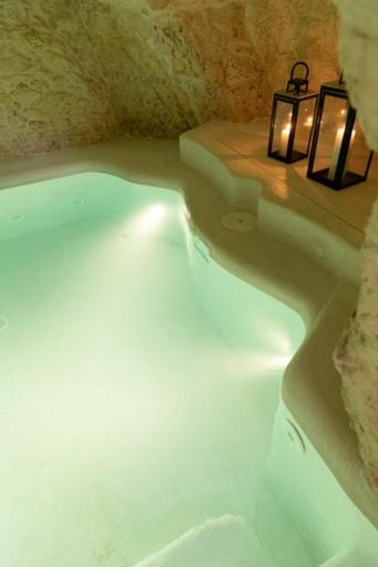 Alesia Luxury Cave Bed & Breakfast Ostuni Eksteriør bilde